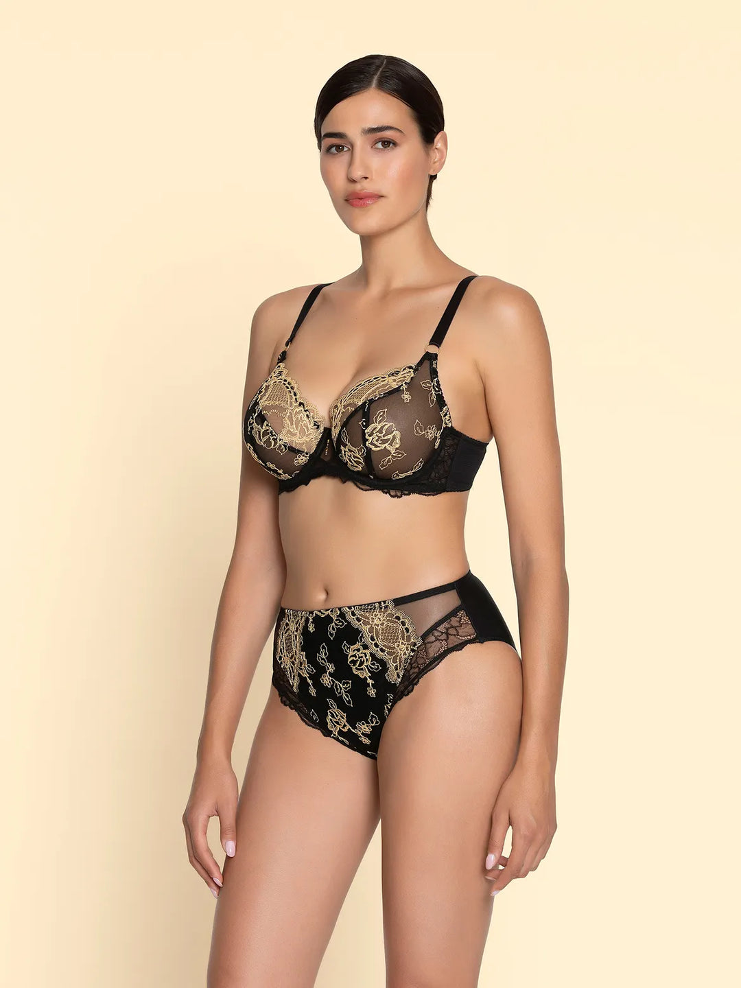 Sujetador balconette con aro y bordado laminado