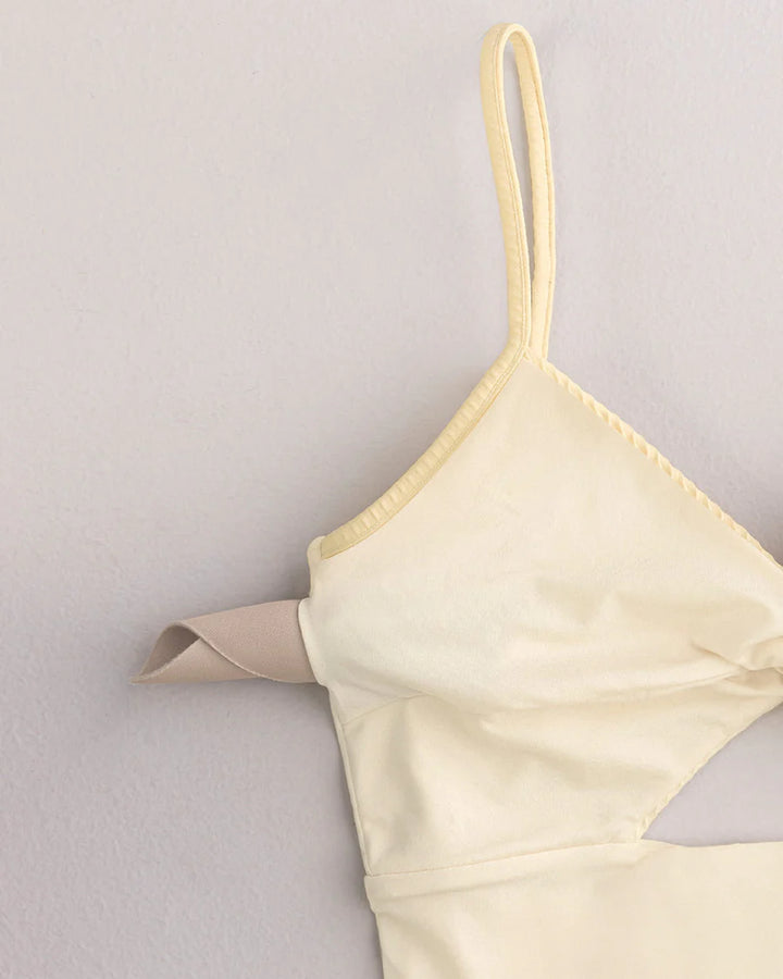 Bañador entero de control suave con detalle de escote cruzado-Bañador-Blonda