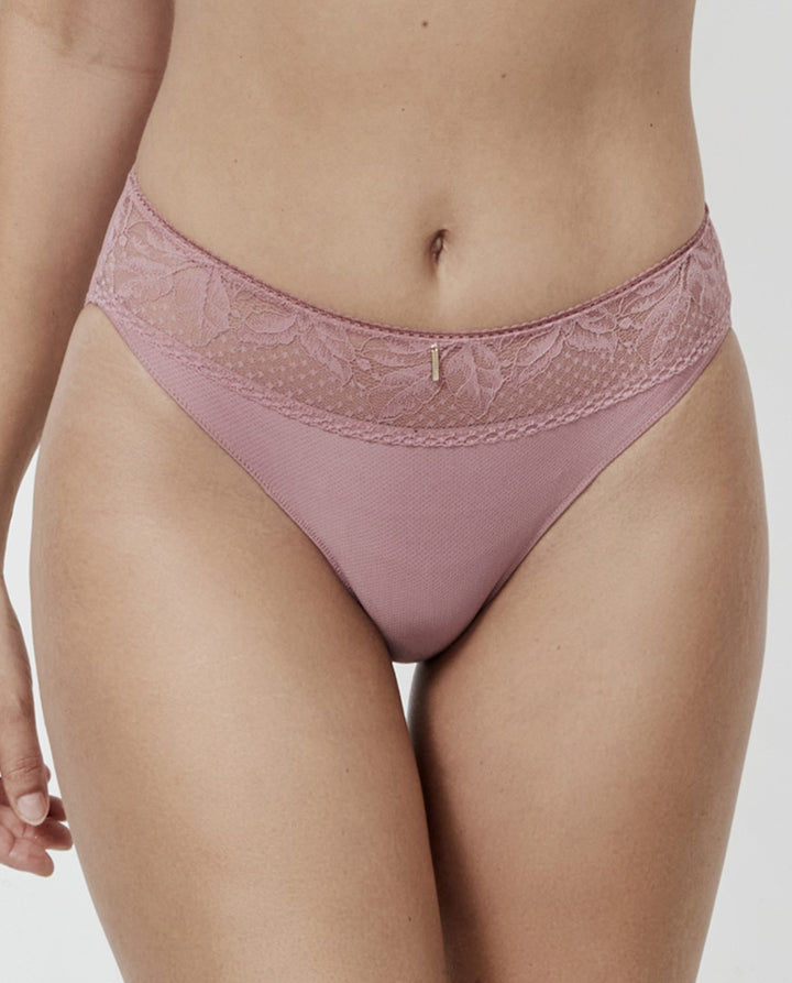 Braga bikini con encaje