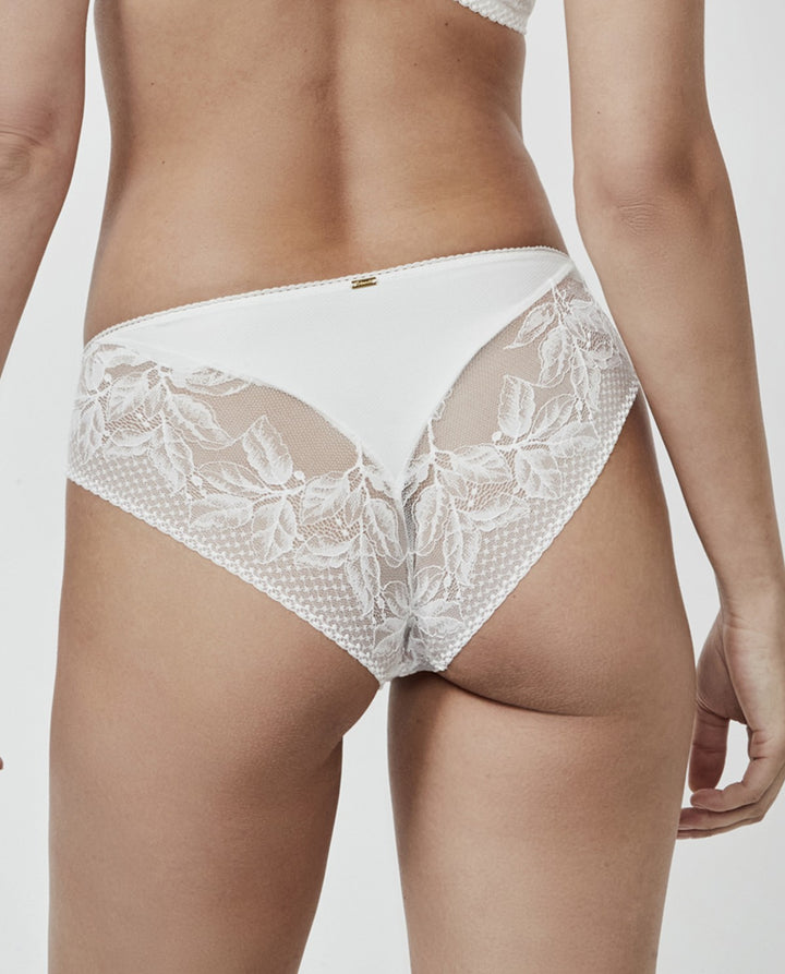 Braga bikini con encaje floral