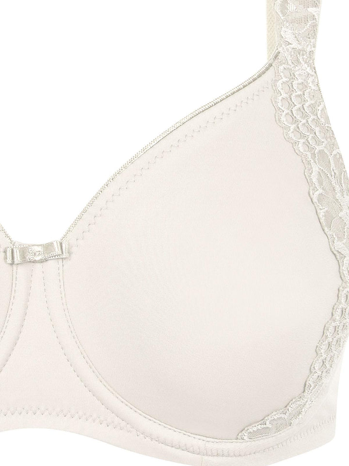 Sujetador reductor con aros y copas moldeadas-Sujetador-Blonda